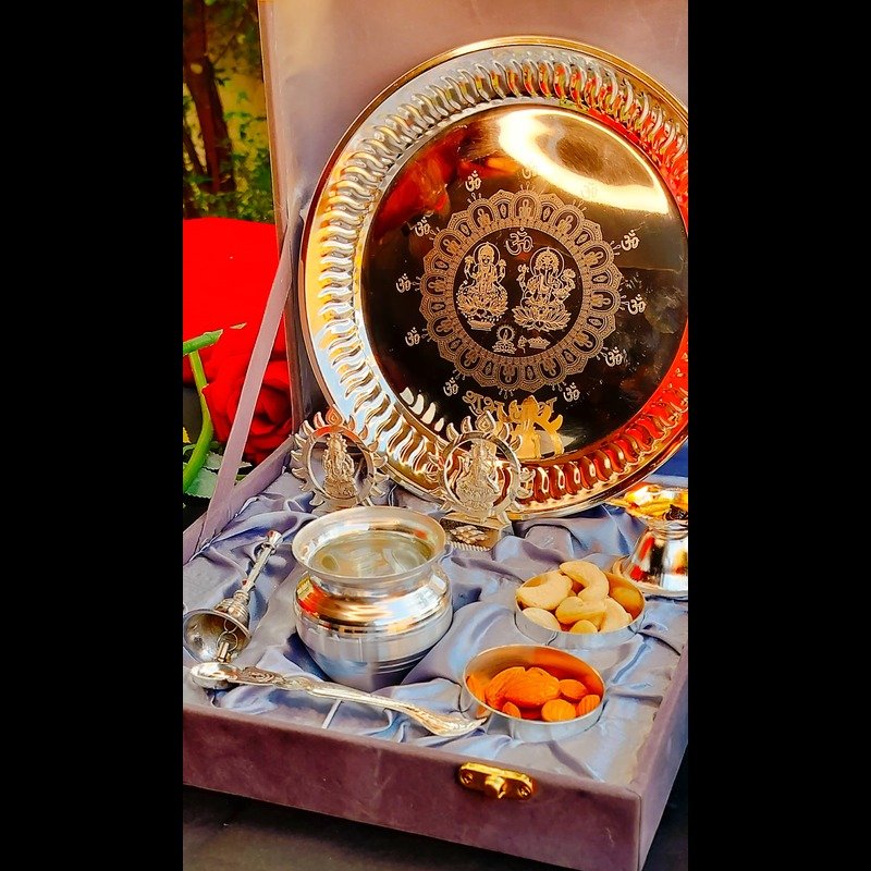 Beautiful German Silver Laxmi Ganesh Thali Pooja Set Phooldaan