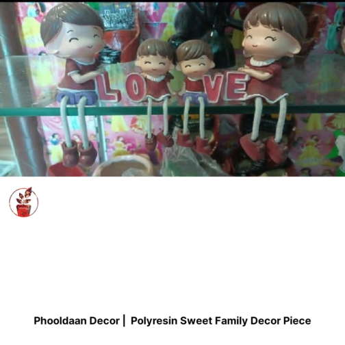 Polyresin Sweet Family Decor Piece