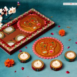 Sparkling Diwali Decor and Diyas