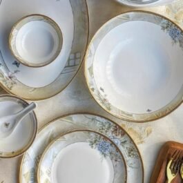Chic Floral Dinnerware (33-piece set) : Elevate Your Dining Décor